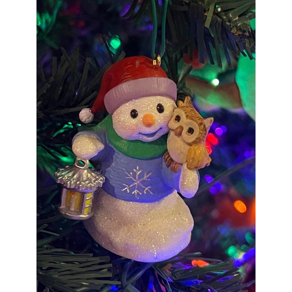 Hallmark Keepsake Snow Buddies Collector's Series Snowman and Night Owl Ornament - Picture 2 of 6